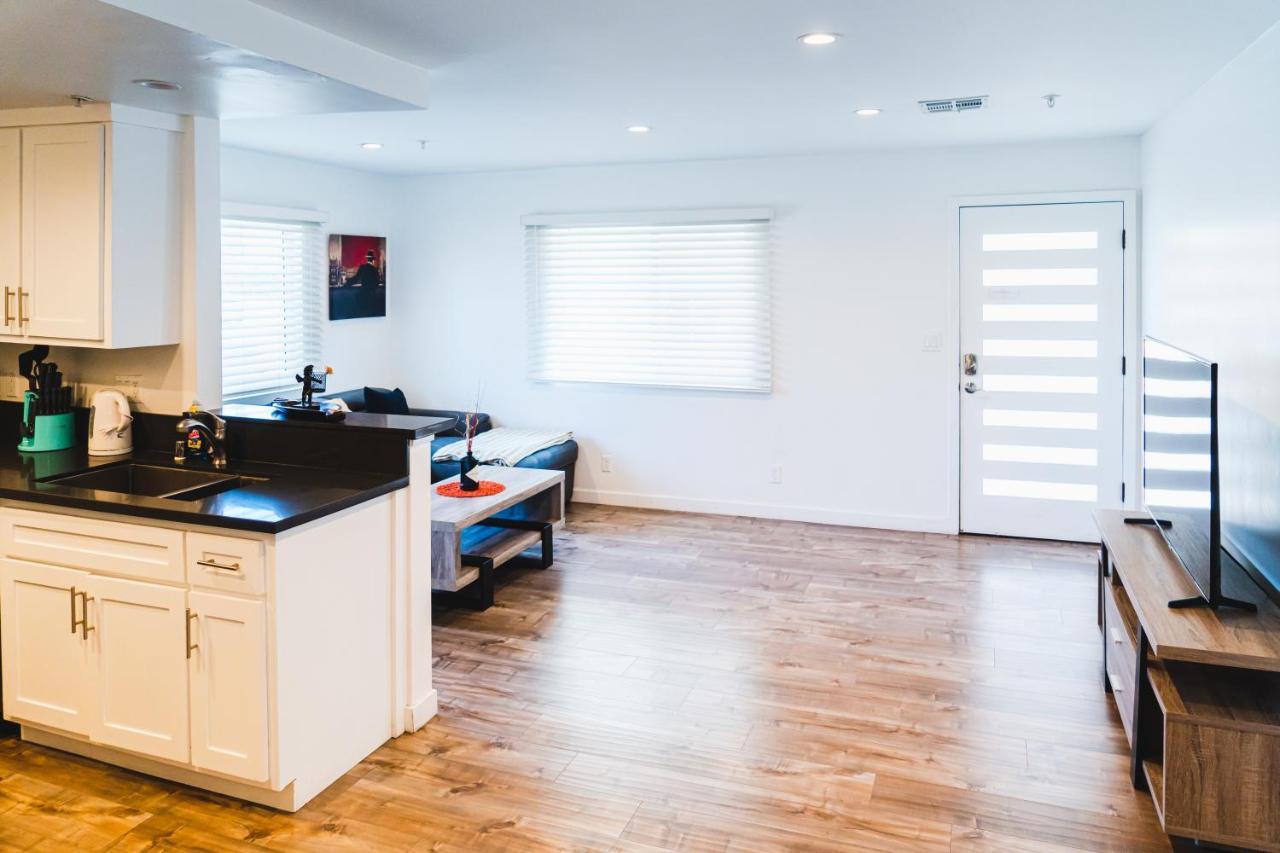 Modern Remodeled 1-Bedroom Close To Hollywood Walk Of Fame With Parking Лос-Анджелес Экстерьер фото